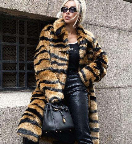Bentlara Lange flauschige Damenjacke mit Tierprint | Luxus & stilvolles Winterdesign