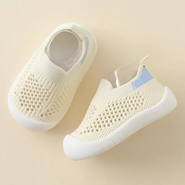 SecureStride – Waterproof children's sneakers with anti-slip sole and comfort