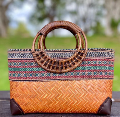 Revalki Sakura | Bolso de moda de estilo playa y boho hecho de bambú tejido