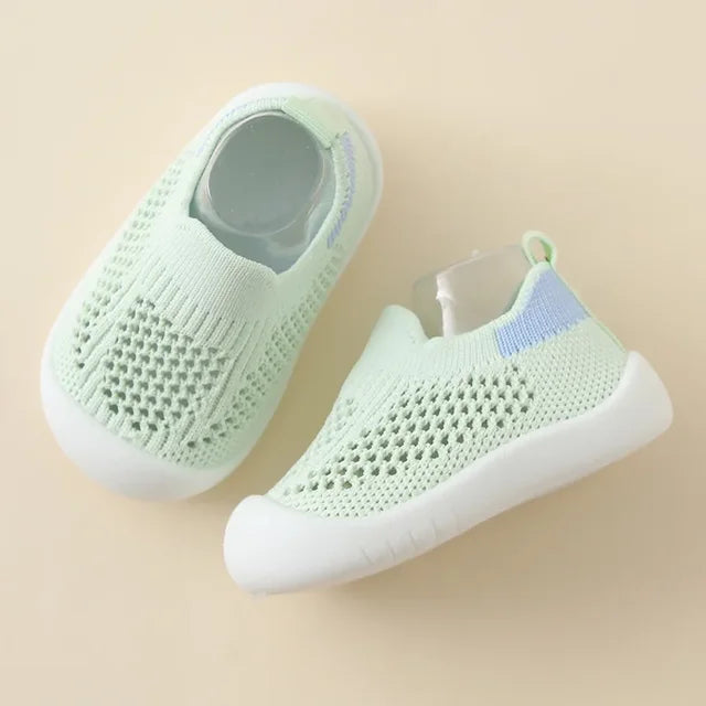 SecureStride – Waterproof children's sneakers with anti-slip sole and comfort