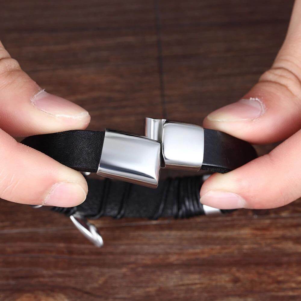 Pulsera de cuero para hombre - Accesorio atemporal y elegante