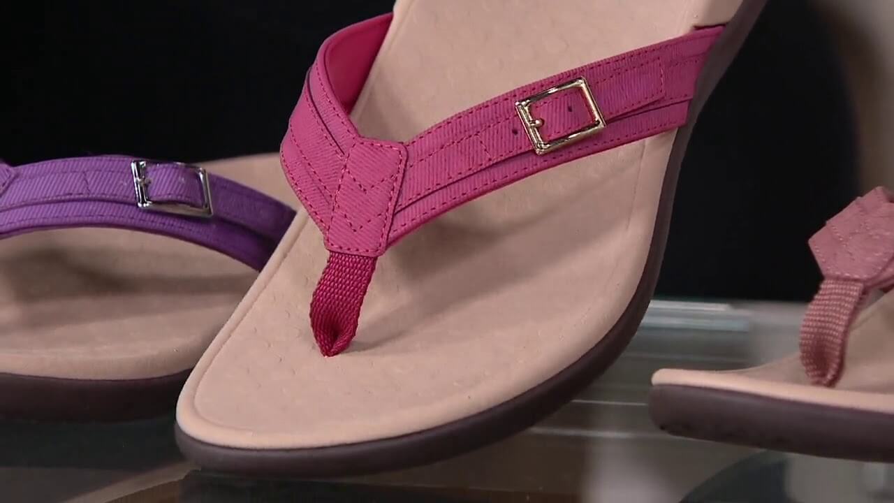 Dames teenslippers – comfortabele zomersandalen met voetbed en verstelbare band