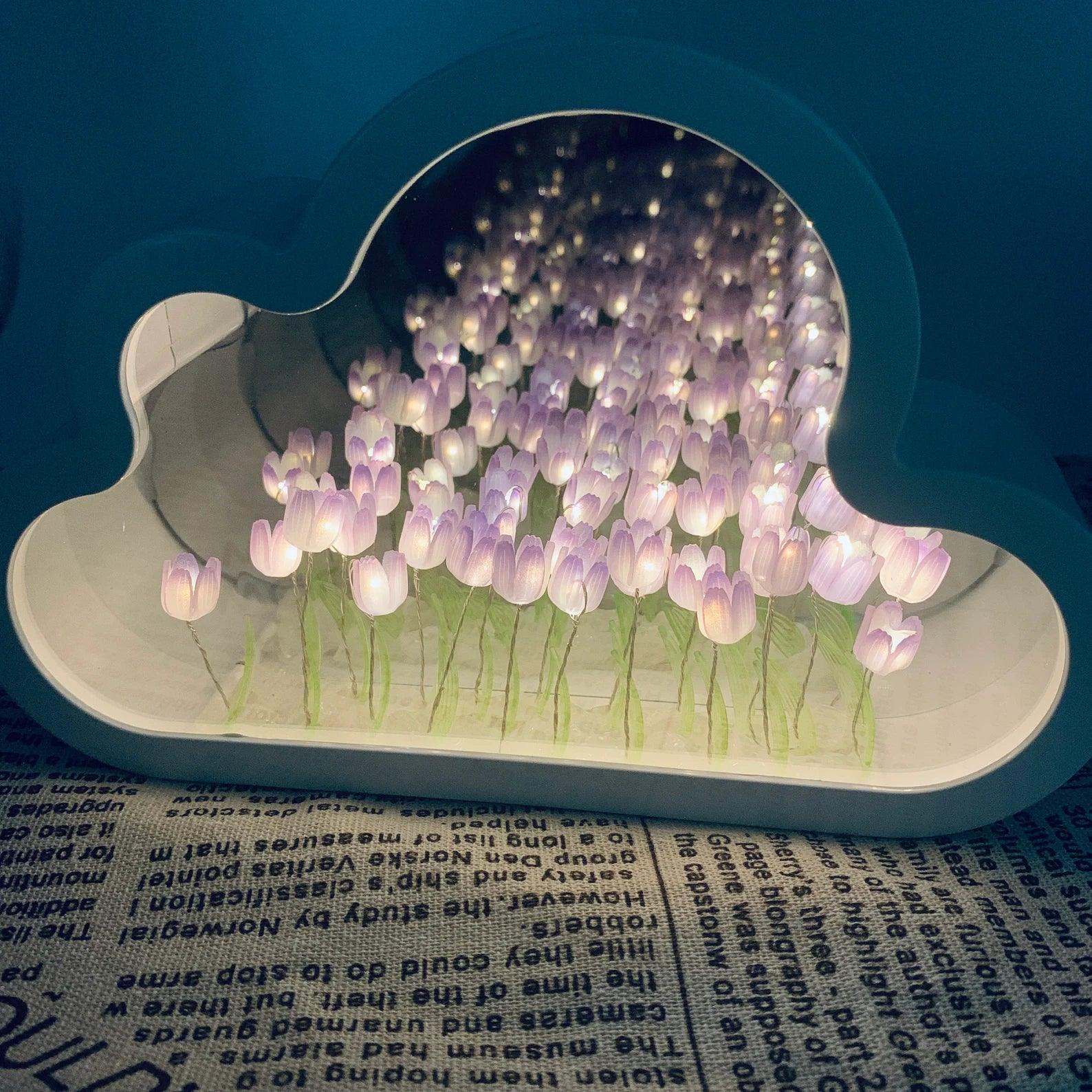 Espello LED Tulipán Cloud – Luz máxica e detalles simbólicos de tulipán