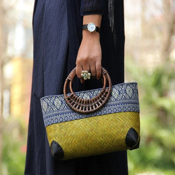 Revalki Sakura | Bolso de moda de estilo playa y boho hecho de bambú tejido