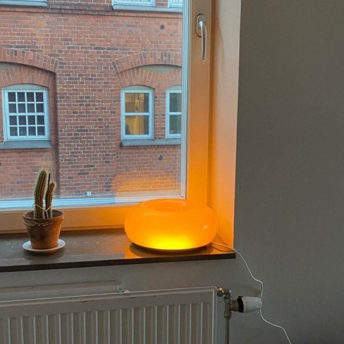 Lumevia - Minimalistische Tisch- und Wandleuchte im Bauhaus-Stil  