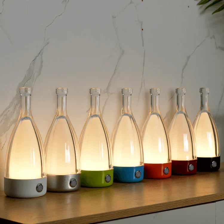 VinoGlow | Lámpara de mesa recargable en deseño de botella de viño