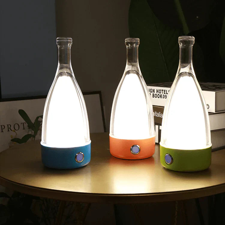 VinoGlow | Lámpara de mesa recargable en deseño de botella de viño