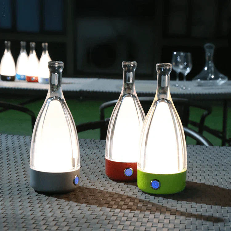 VinoGlow | Lámpara de mesa recargable en deseño de botella de viño