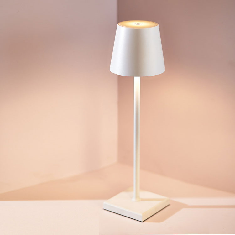 ScandiGlow Wireless Table Lamp – Atmospheric Light Without Cables
